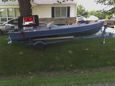 BPS Uncle Buck's Pond Prowler Boat for teenager. - Bass Boats