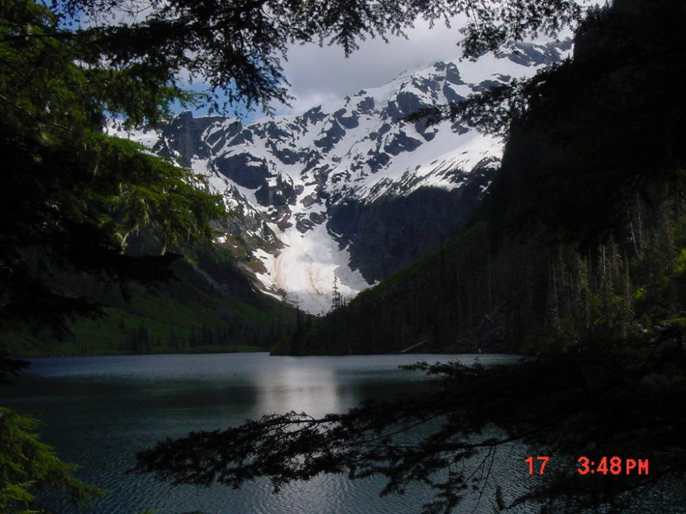 goat_lake_in_washington_state.jpg