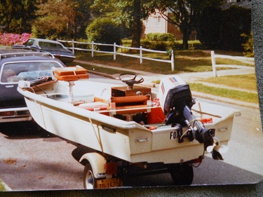 bass boat 001.JPG