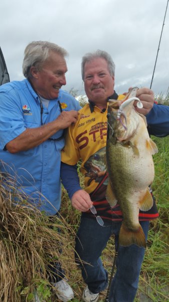 Staging Catches for Fishing Shows - General Bass Fishing Forum - Bass  Fishing Forums