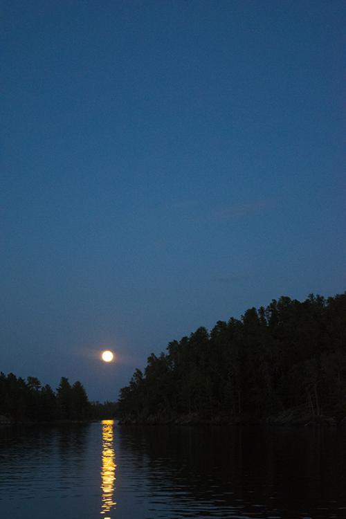 5973aff9baa98_SplitRockLodgeMoonrise800.thumb.jpg.cade8070e270ed02559d2f82df47b0b5.jpg