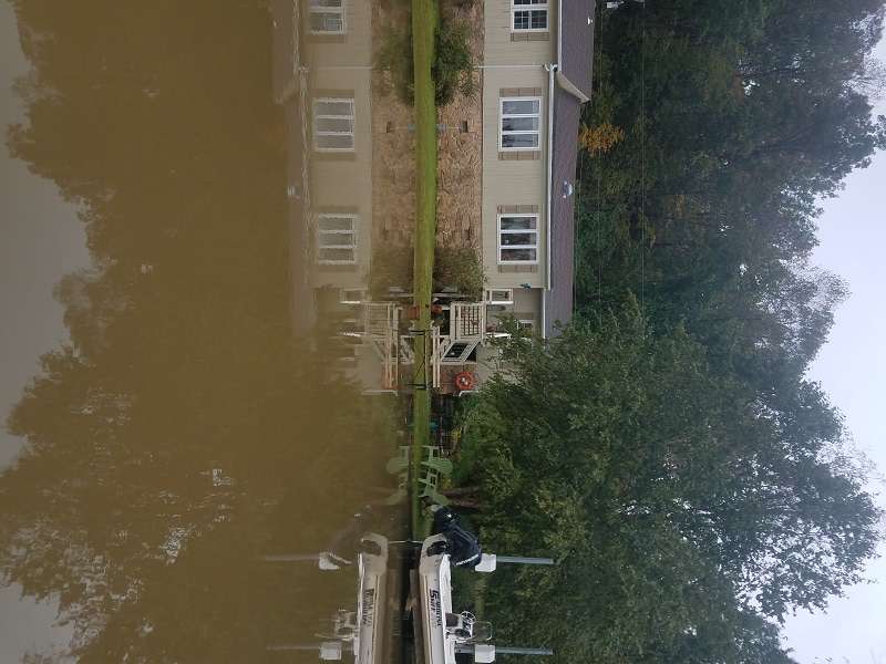 1939831184_hightide.jpg.3a1c1144d451605ce0583af03daf6a5f.jpg