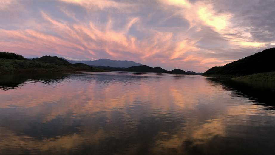 795413267_LakeBaccaracSunsetBR.jpg.d0610212f872989b2861e533935a3e14.jpg