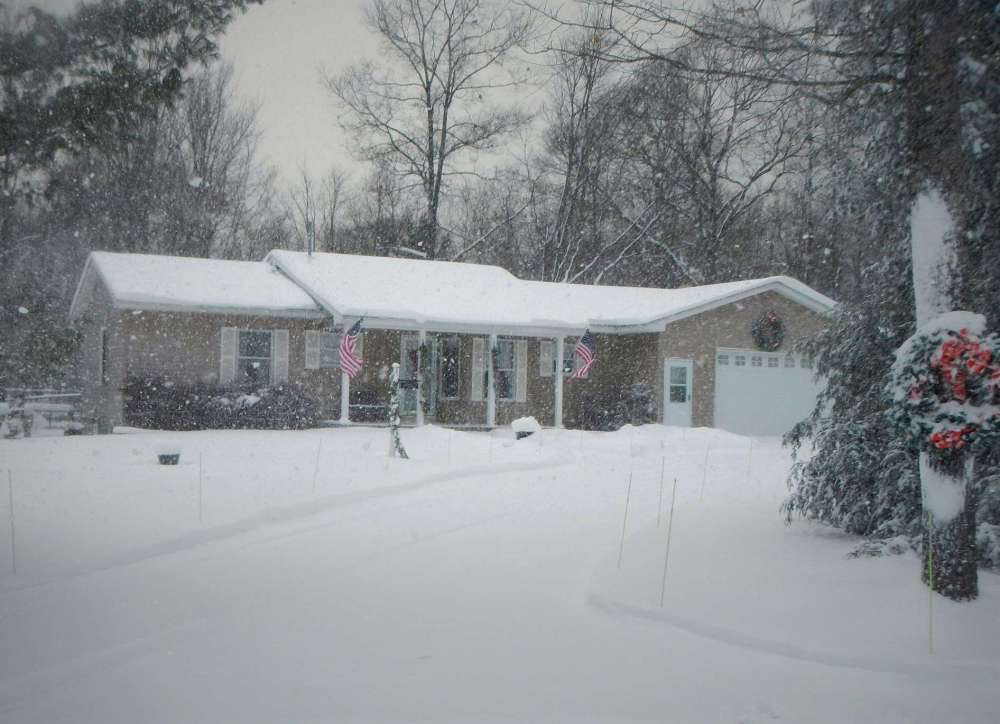 1847403828_Oursnowhome(2).thumb.jpg.c24053d40f6f0d71b701f8f1f3ca3409.jpg