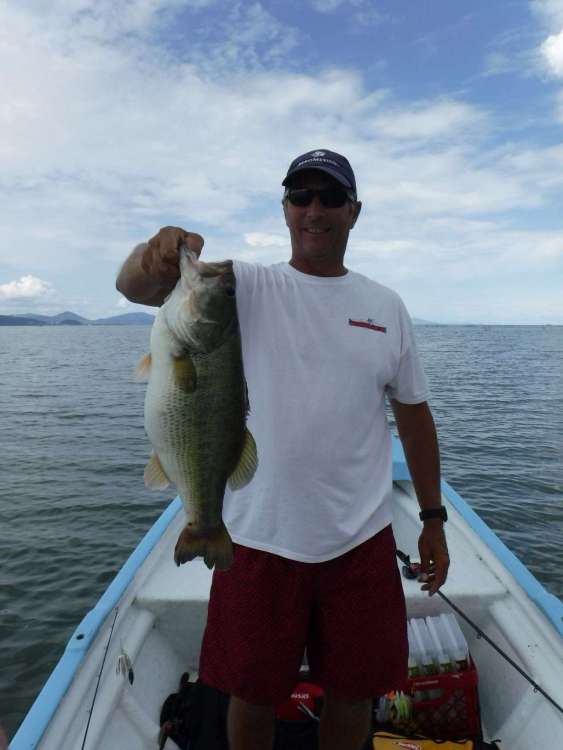Chapala bass 6.7 pound.JPG