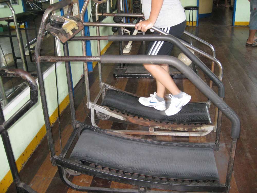 2093806457_dipologgym014.thumb.JPG.351300bb196571d2f0ab1615b085e1aa.JPG