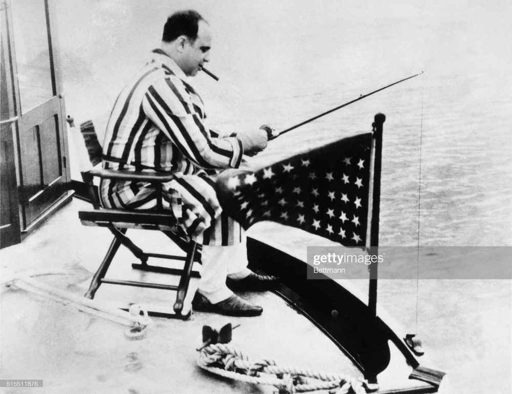 1188152306_alcapone.thumb.jpg.c098d5bf9aed32ab65c52a1c62275b68.jpg