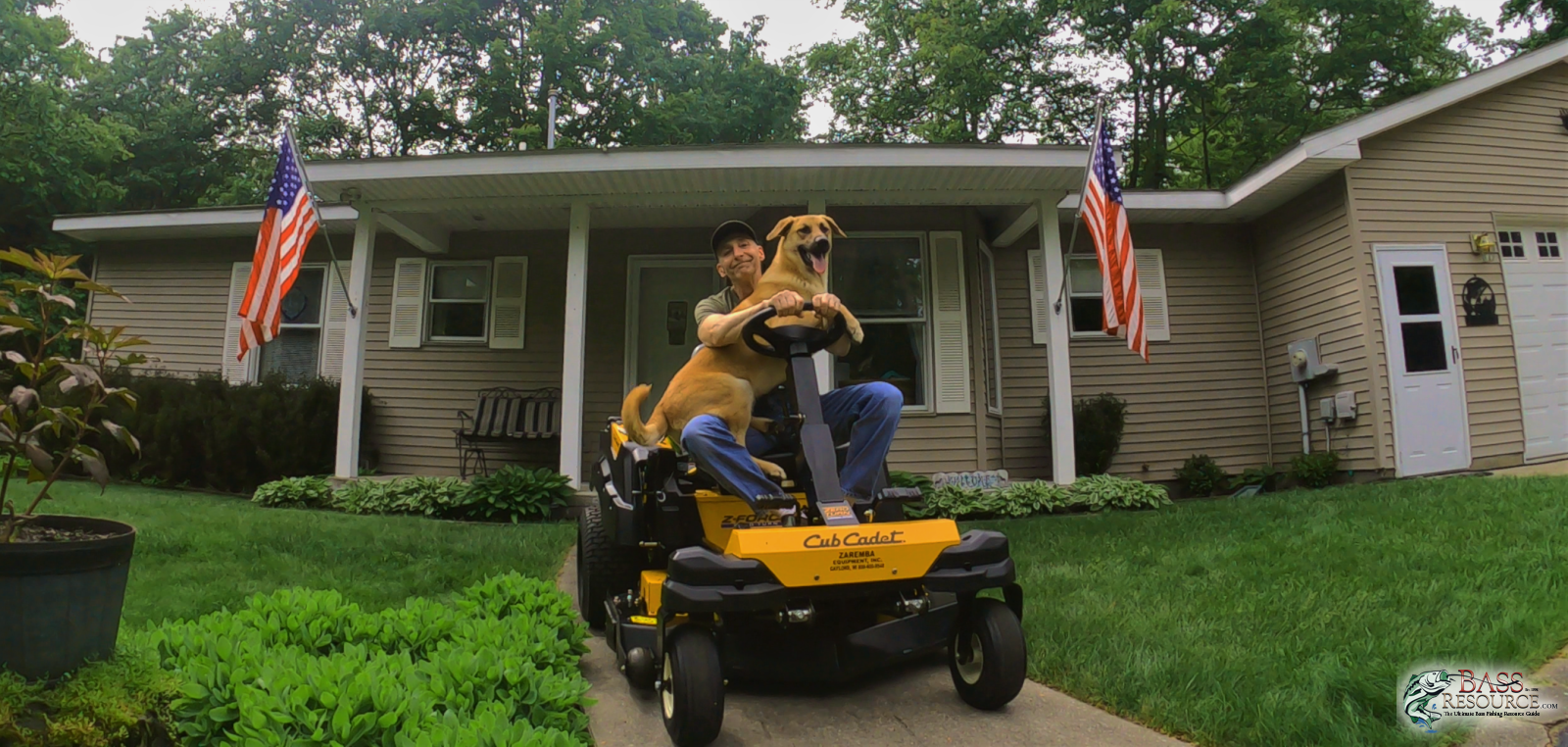 large.1624377380_TankCubCadet3cleanBR.png.612696ae432db4ab402df4b6a7294eef.png