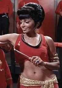 mirror-uhura.jpg.91e3424845ddcf73ee26a896c132af73.jpg
