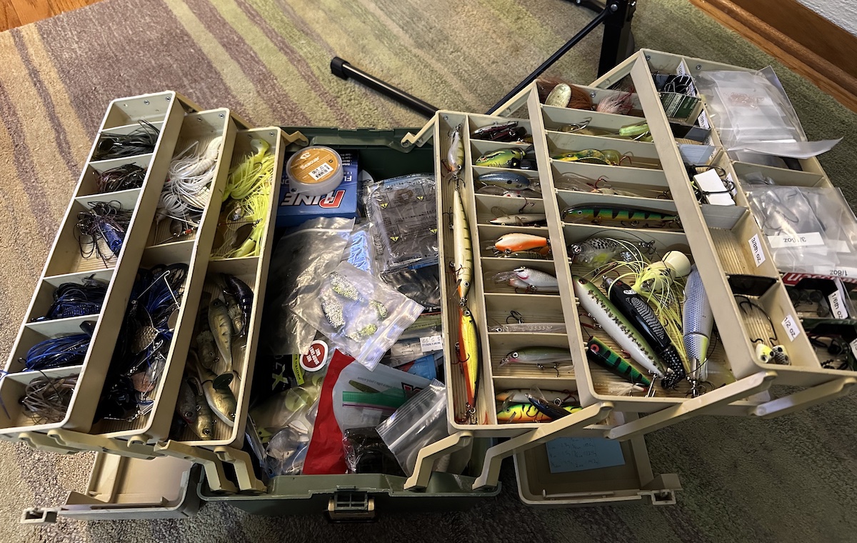 How I organize my fishing tackle in my bass boat! Part 2 Tackle
