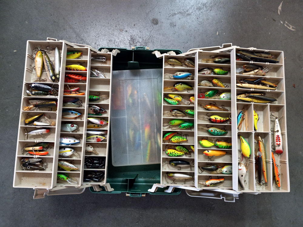 Wholesale small fish box To Store Your Fishing Gear 