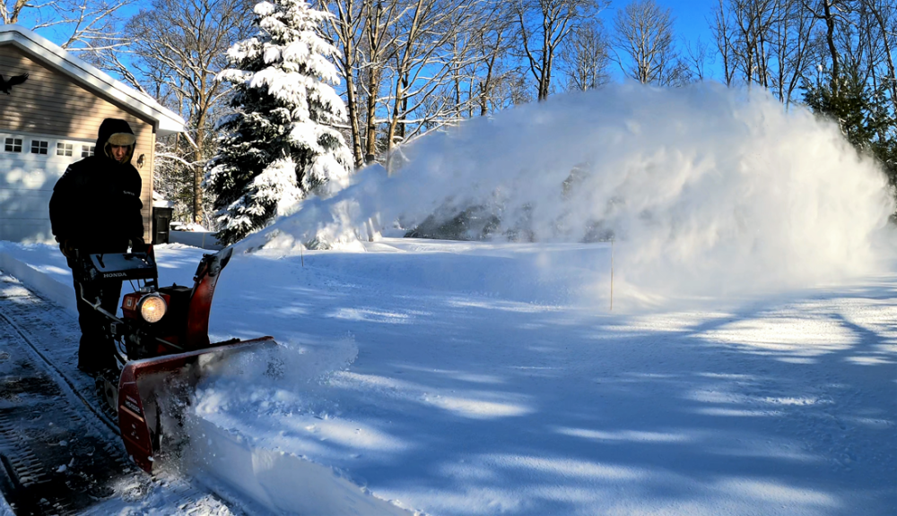 26 Mar 2023 ~ Blowing Snow YT.png