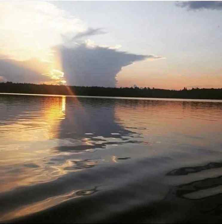 minnesota-clouds-sunset-fishing-target-walleye.thumb.jpg.6098fe3d5e71f434490c54c28f25e5f4.jpg