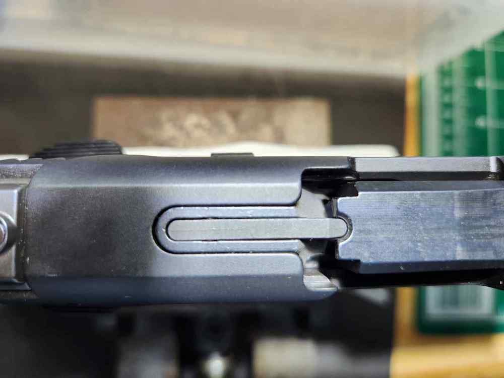 Locking block.jpg