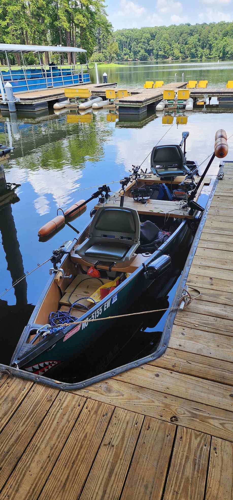 Pump up a hybrid kayak for fishing - Bassmaster