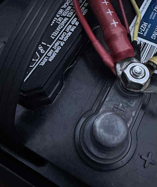 Starter battery.jpg