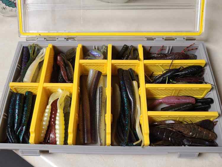 Fishing Tackle Boxes 26 Individual Compartments Fishing Lure Bait Box  Storage Organizer Container Case For Outdoor Fishing