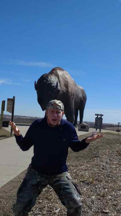 buffalo4.jpg.6d6f11a2b5c8485314f5bf14307ef5b0.jpg