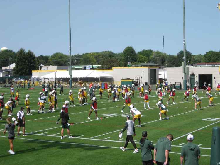 camp017.jpg.afe8a5e9e1b3fa6ea7d022e07dd79e87.jpg
