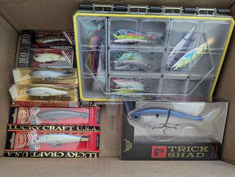 boxostuff.jpg.181b35c1c8b53befc1ffff1857d6ec1f.jpg