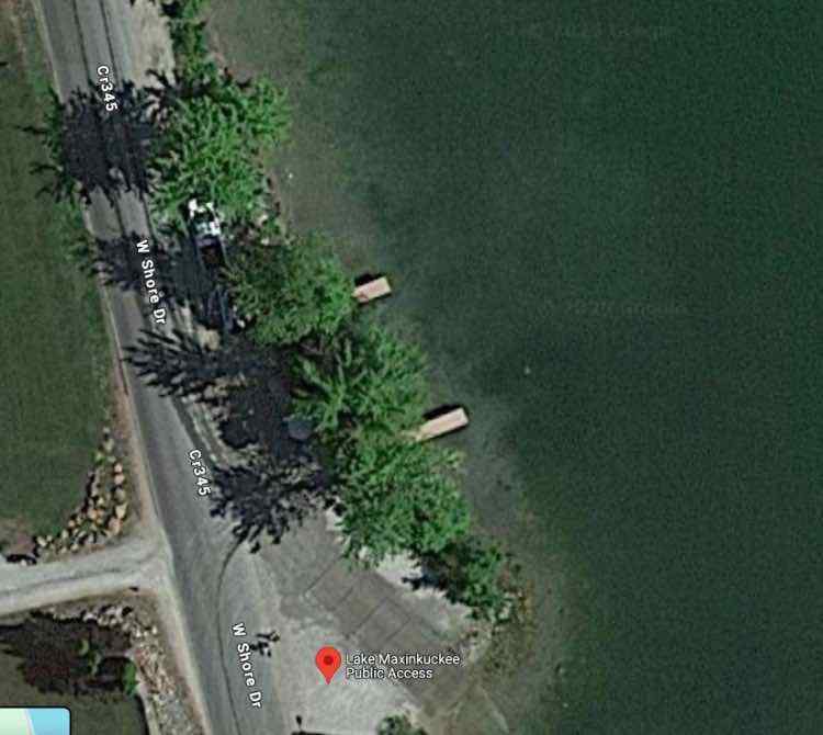 LakeMaxinkuckee.jpg.dfb0abdb5798428539b9a3590552f1b2.jpg