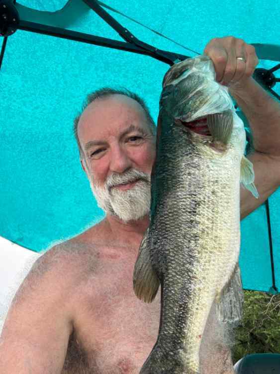 bobsbass.jpg.154c5613efd4819e073e92a78ce3f059.jpg