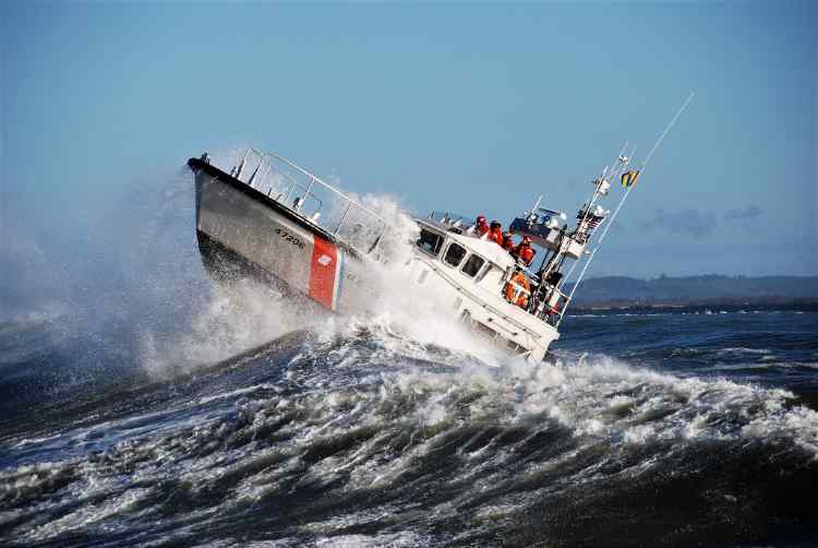 USCGMLB.jpg.a5f769307a1f9745d36fc9eb93c475a0.jpg
