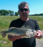 guess the weight of this bass - Fishing Reports - Bass Fishing