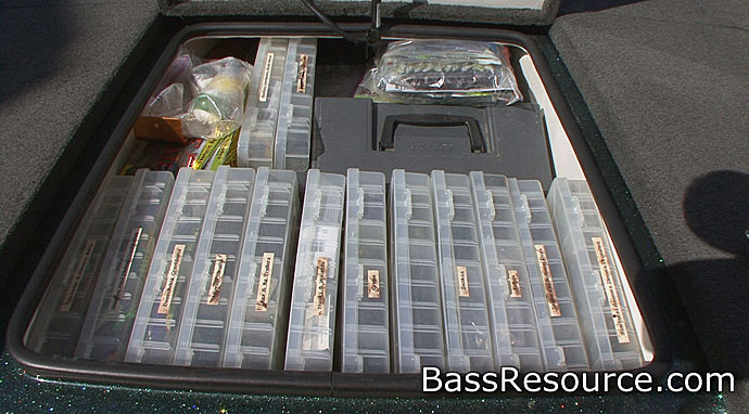 2004 fountain sport fish cruiser accessories Fountain 1998 Sport Fish Cruiser Brochure  SailInfo I boatbrochure.com