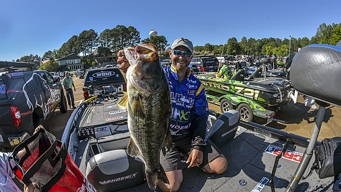 a good coastal baitcast reel Daiwa Coastal TW 80 H Baitcasting Reel Review