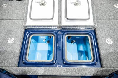 The iKon LX20 livewells