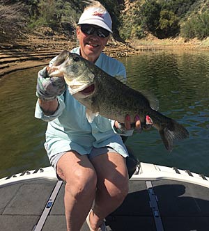 My recent Texas rig beauty at Castaic being caught and held with pink nail polish!