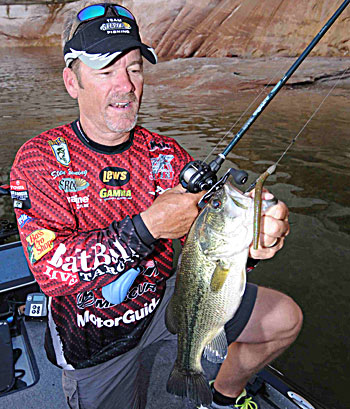 Stephen Browning catches both numbers of bass and quality fish on a stickworm.